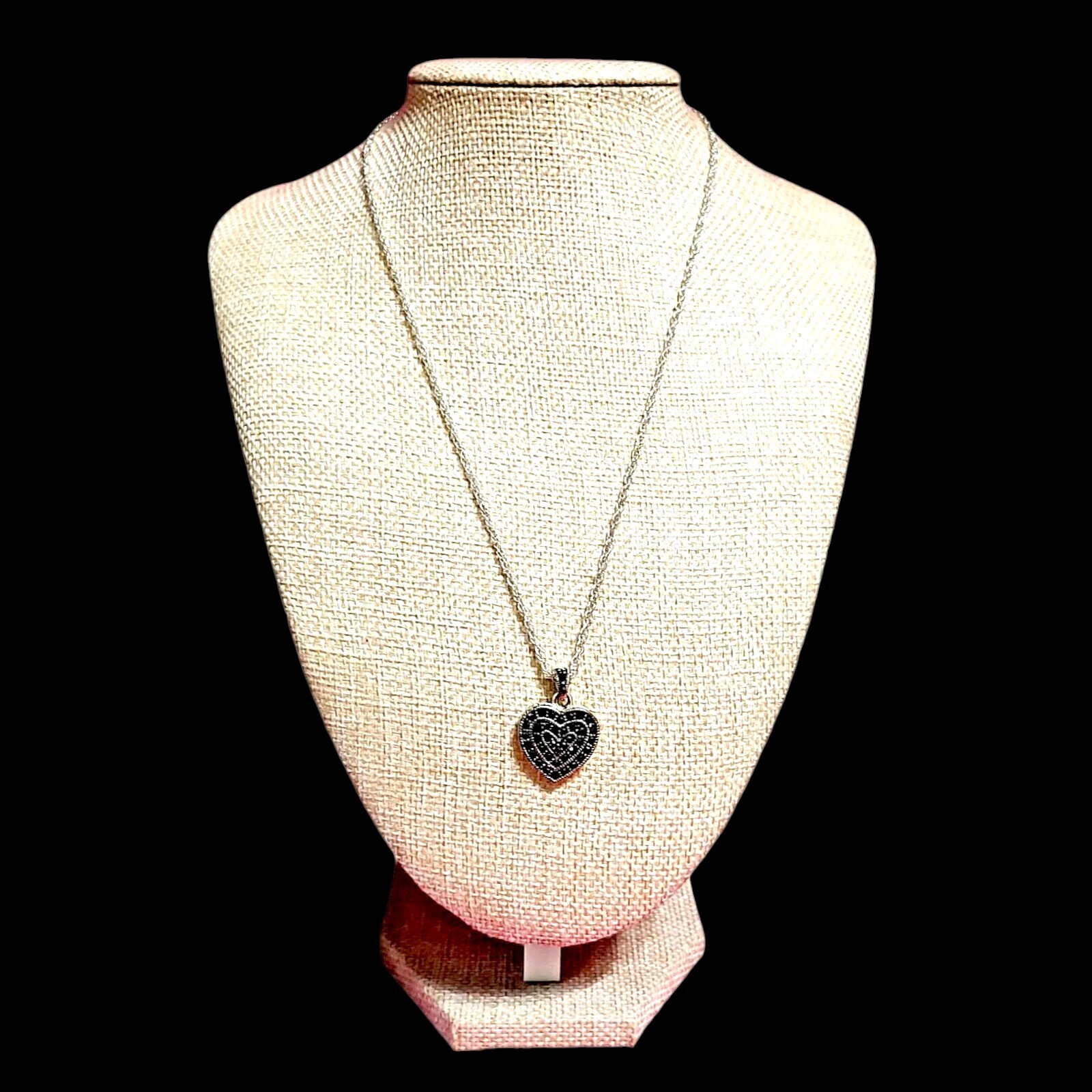 VTG 90s Style Heart Drop Pendant Dainty Romantic Gift Statement Necklace 21″