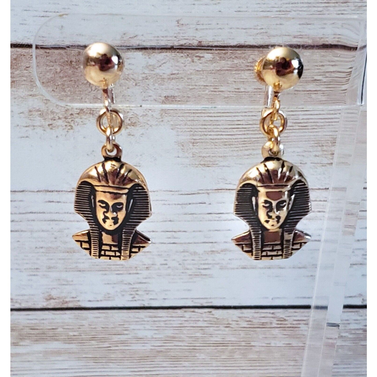 Vintage Screw On Earrings – Egyptian Pharaoh Design Dangle