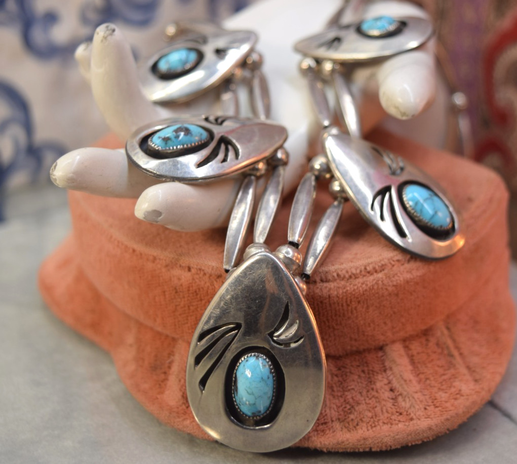 Vintage Sterling Turquoise Cabochon Necklace Elongated Beads 17″
