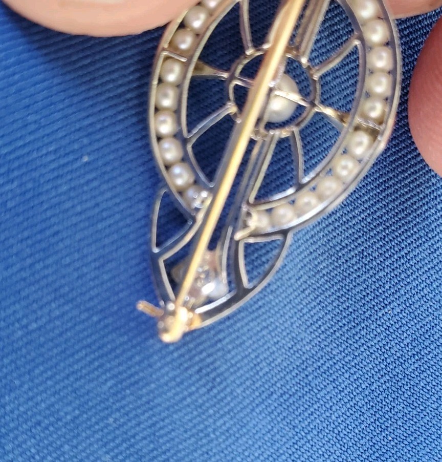 Original EARTH MINED DIAMOND Deco Brooch Gatsby era Vintage Pearl SOLID 14K GOLD