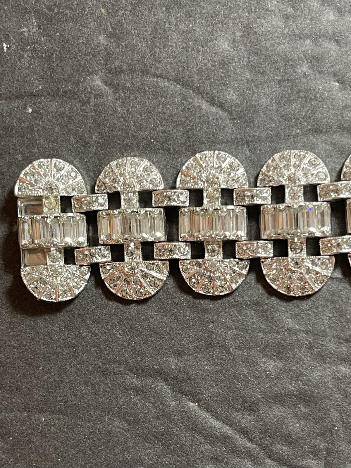 Beautiful 1950’s Rhinestones and Rhodium Plated Bling Bracelet