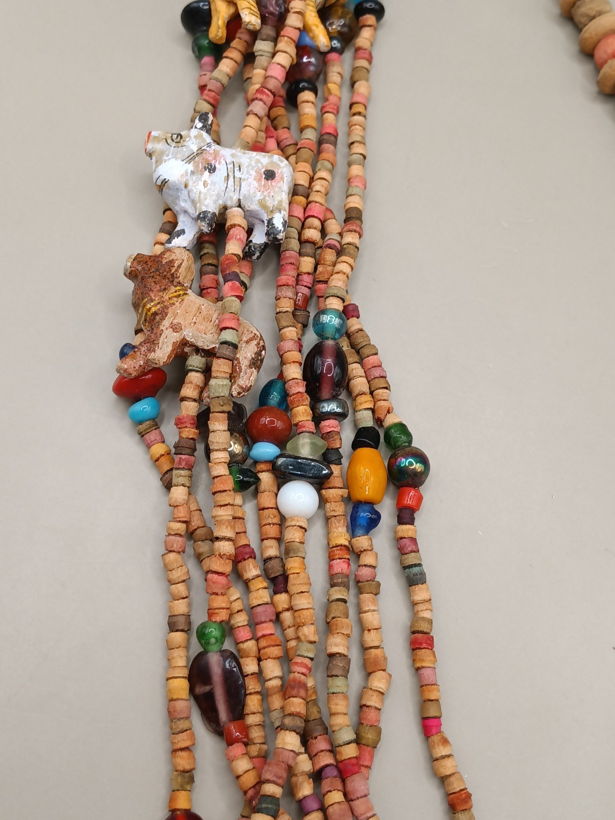 Vtg Wood Beaded Animals Necklace 31.8″