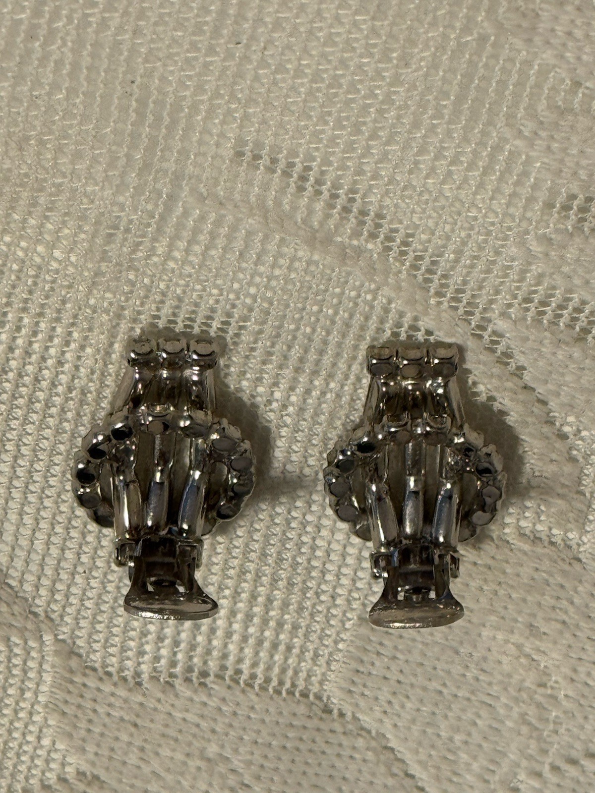 Vintage Art Deco Unsigned Kramer Silvertone Clear Crystal Rhinestone Earrings