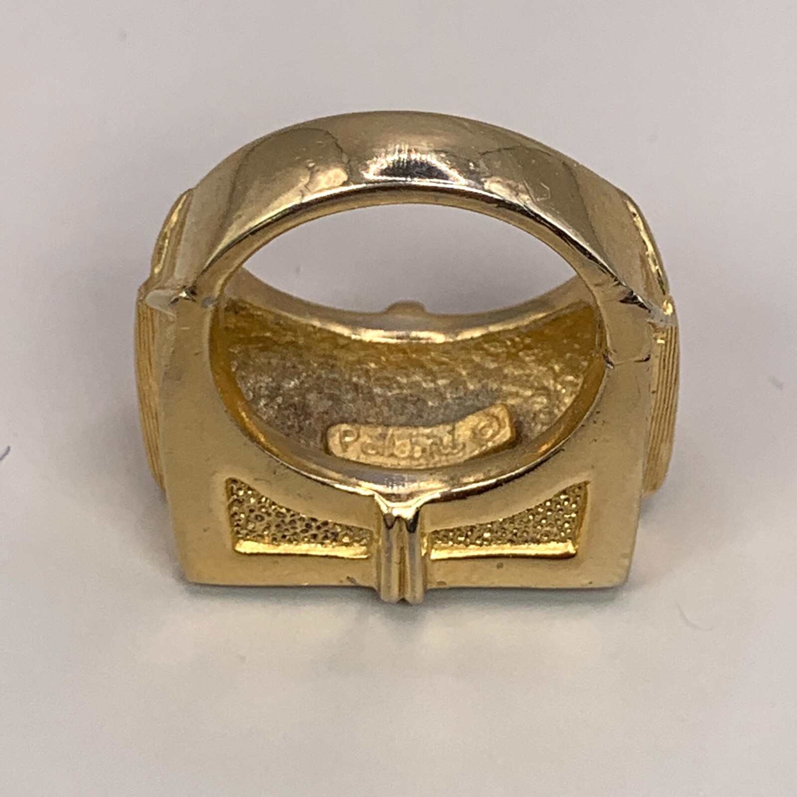 POLCINI Ring Vintage Enamel Heart Cocktail Costume Brushed Metal Gold Tone