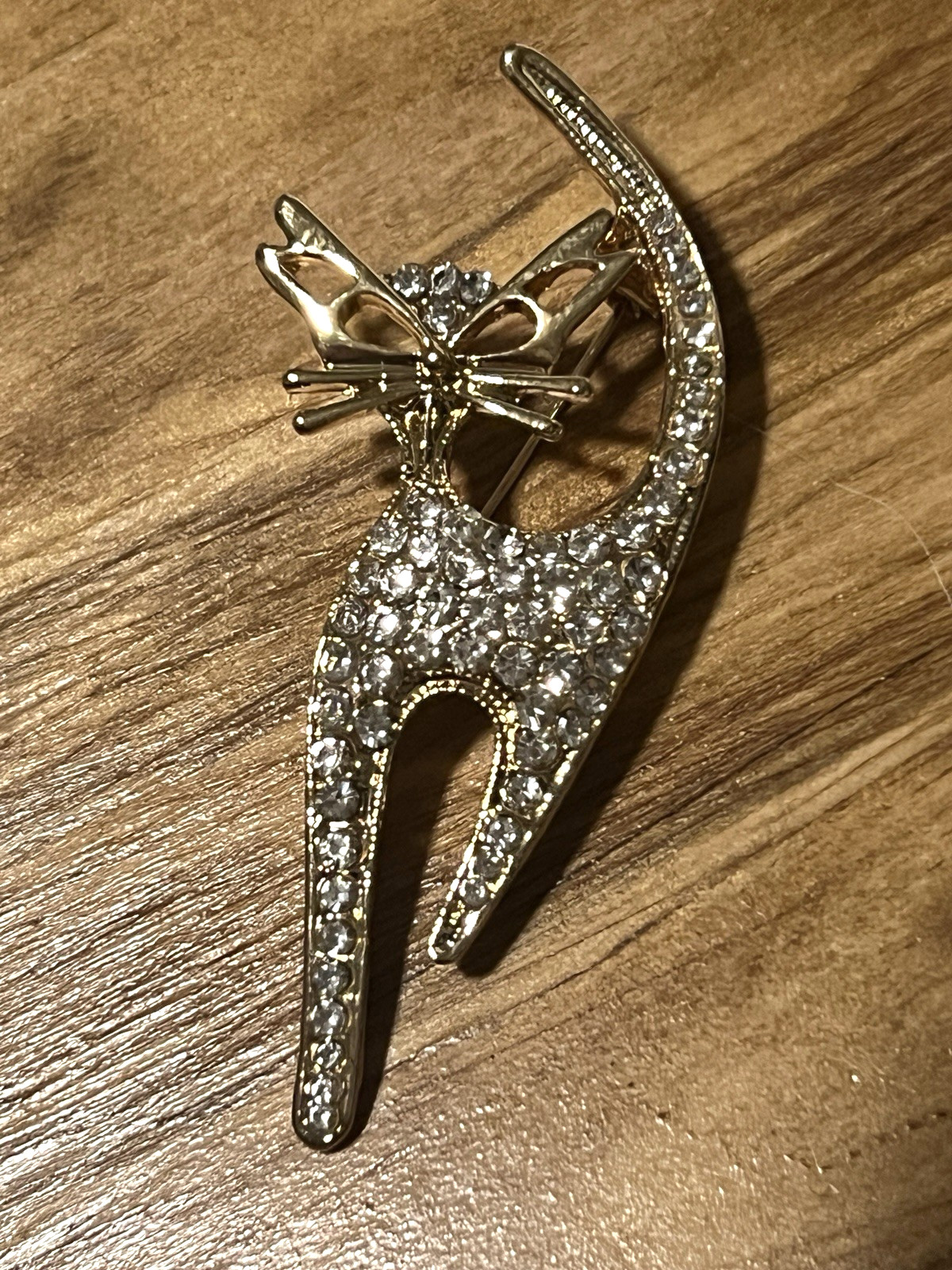 Clear Rhinestone Gold Tone Metal Cat No Eyes Brooch