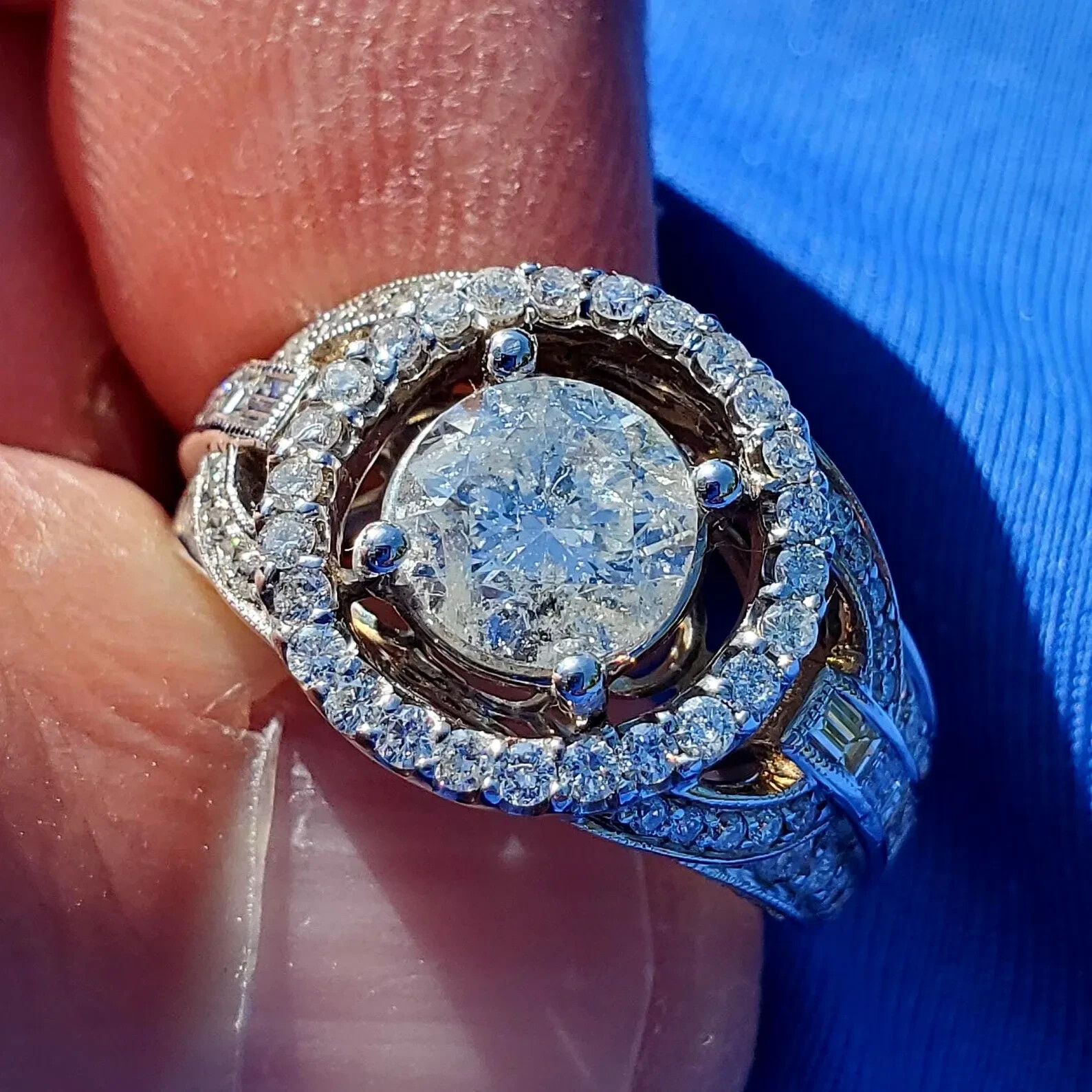 Original EARTH MINED DIAMOND Engagement Ring Vintage SOLID 18K GOLD Solitaire