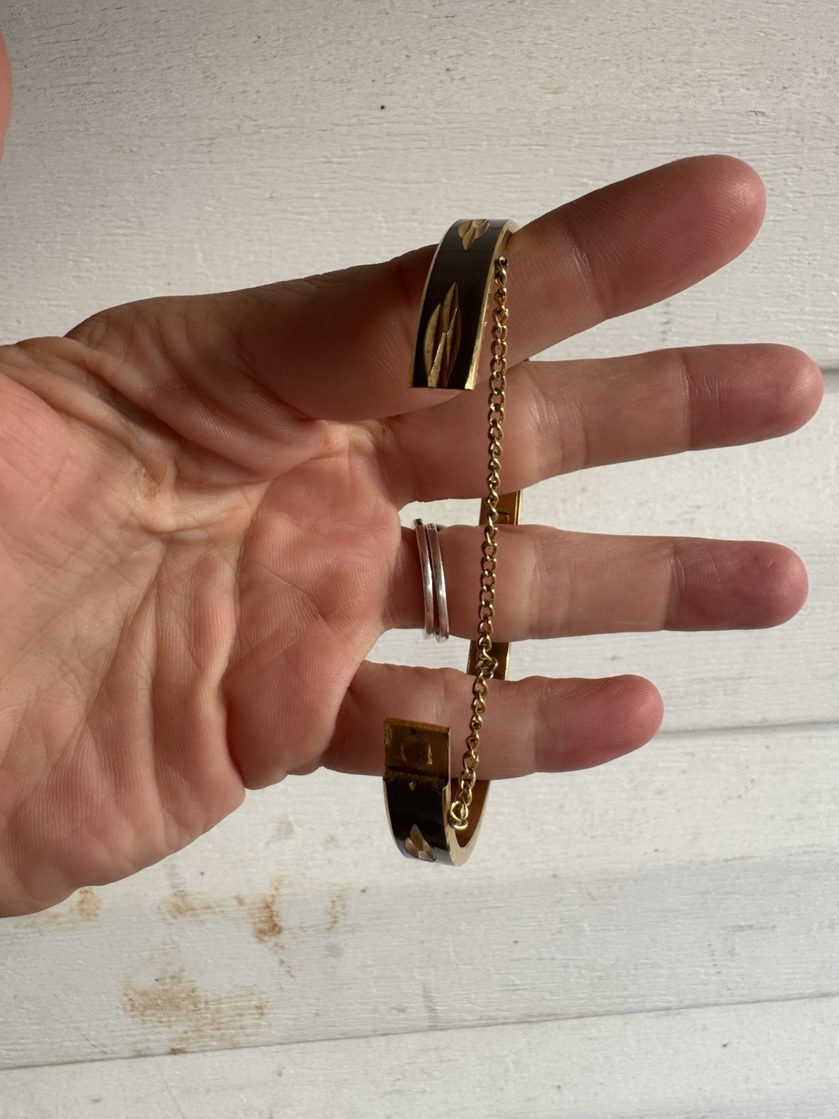 Vintage gold tone Dark Grey enamel etched hinged Chain bangle bracelet Hong Kong
