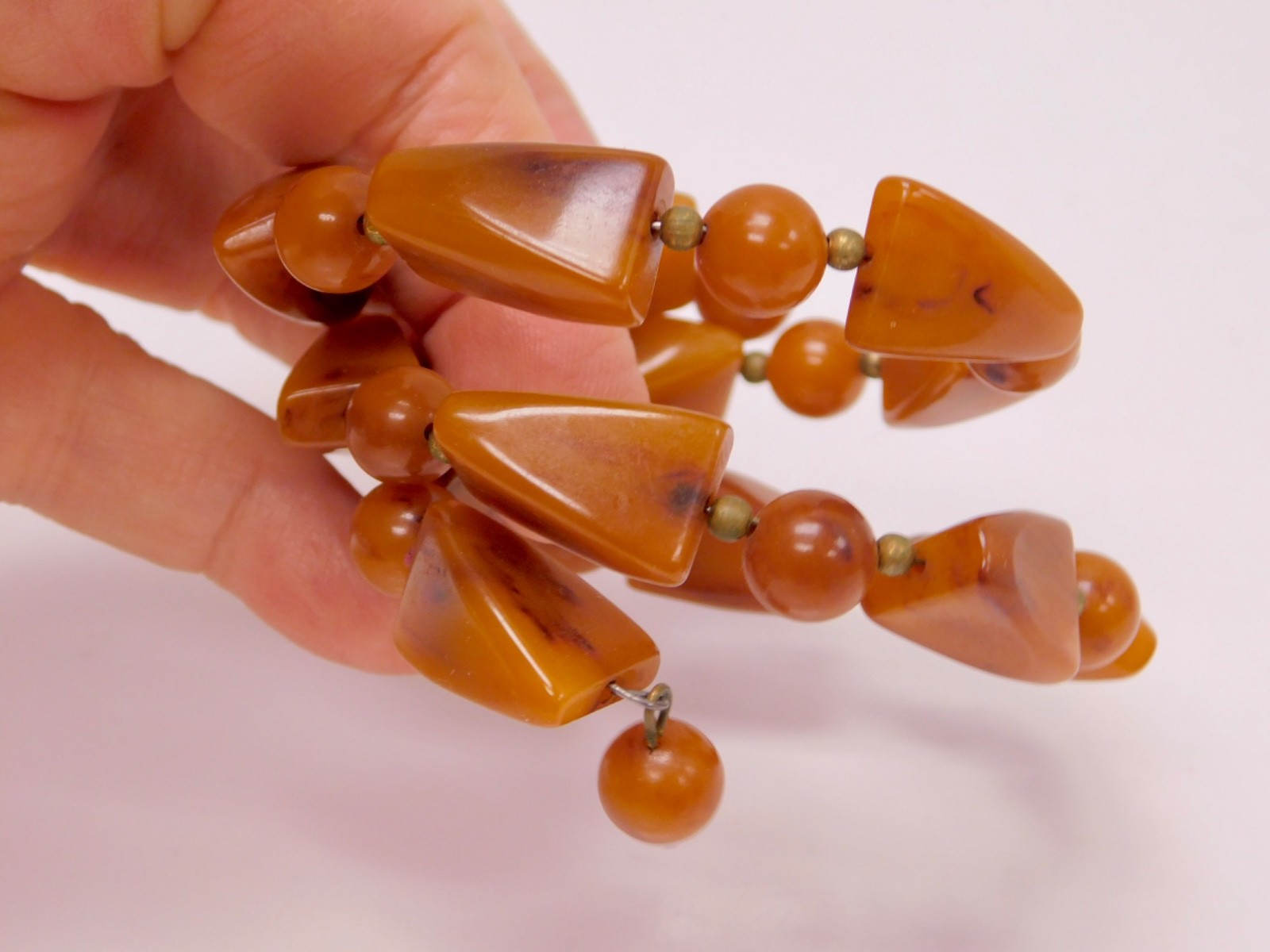 Vintage Bakelite Coil Wire Wrap Golden Brown Bead Bracelet