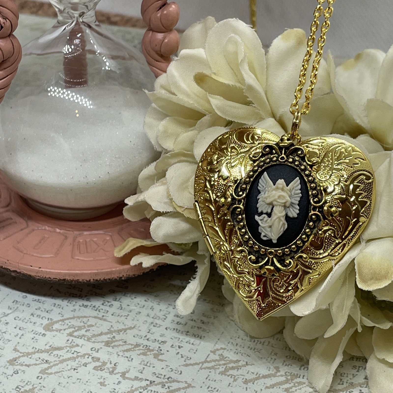 Gold Heart Locket Photo Birthday Anniversary Wedding Cameo Angel Angels Necklace