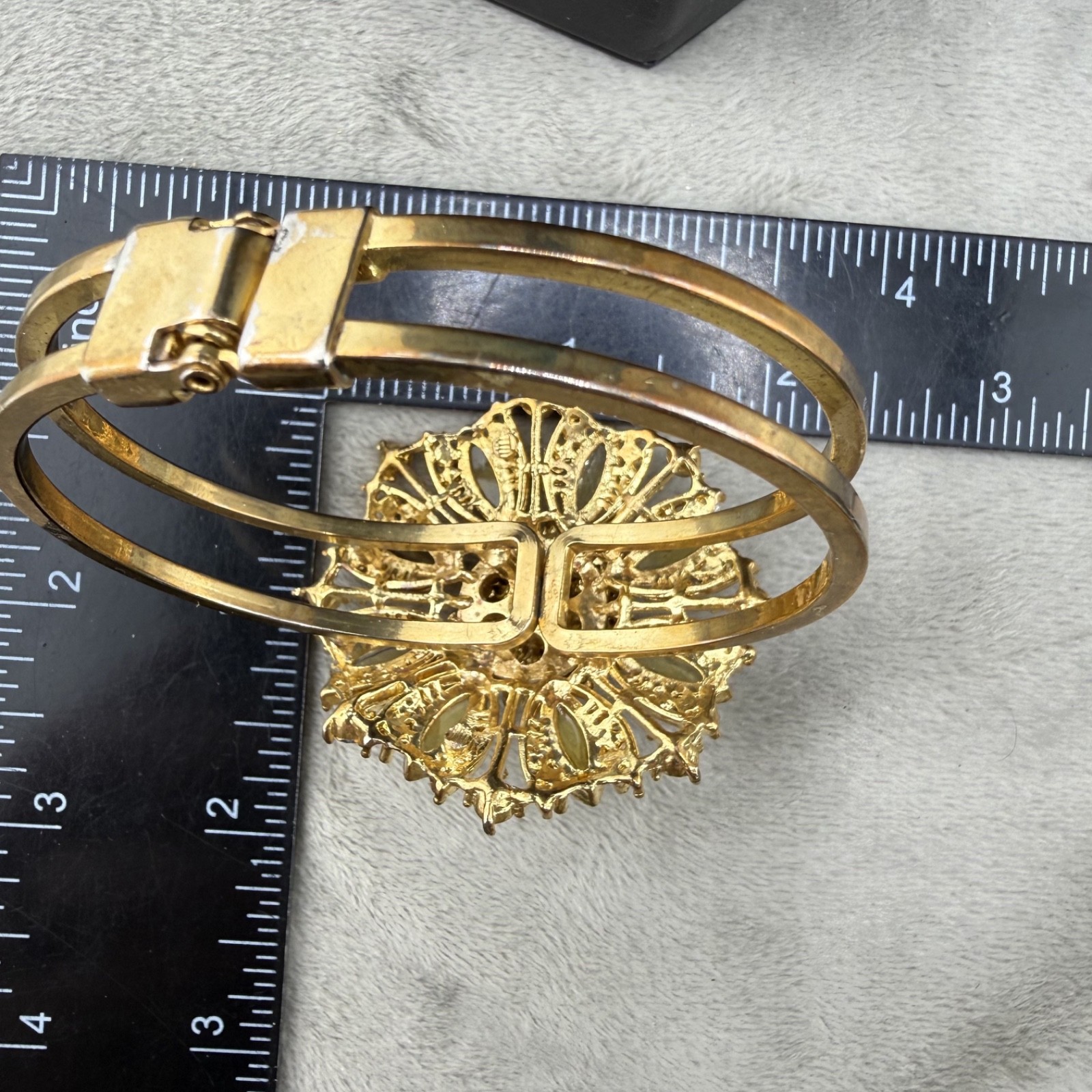 Vintage Rhinestone Hinged Bangle Flower Gold Tone Spring 6”