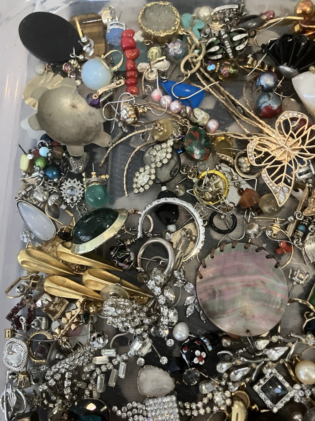 Vintage Lot Single Earrings Pierced Wires Posts Craft 3.12 Lbs
