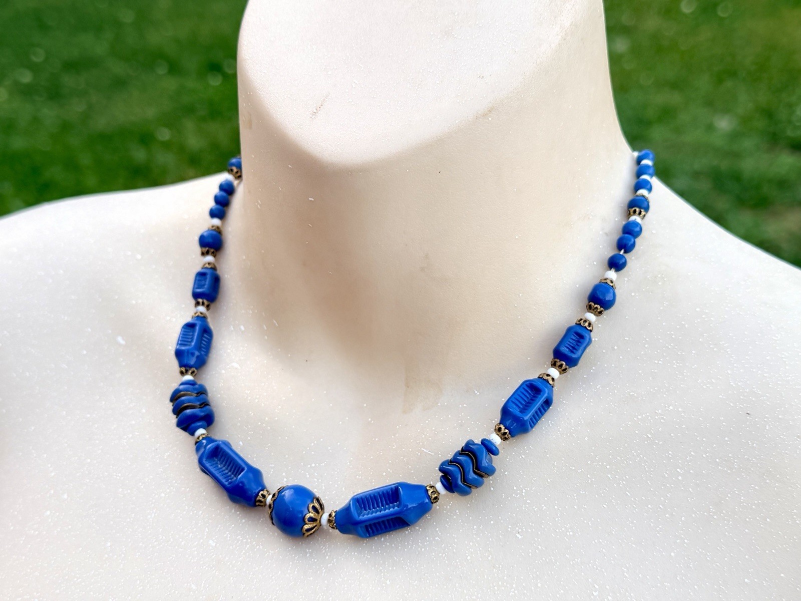 Vtg Art Deco Blue Glass Necklace