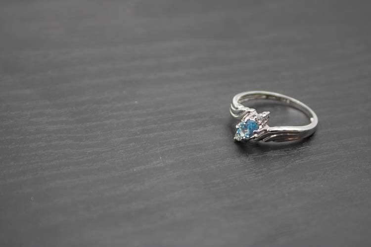 Vintage HMT Howard M. Tefft Sterling Silver Topaz Cubic Zirconia Ring Size 8.75