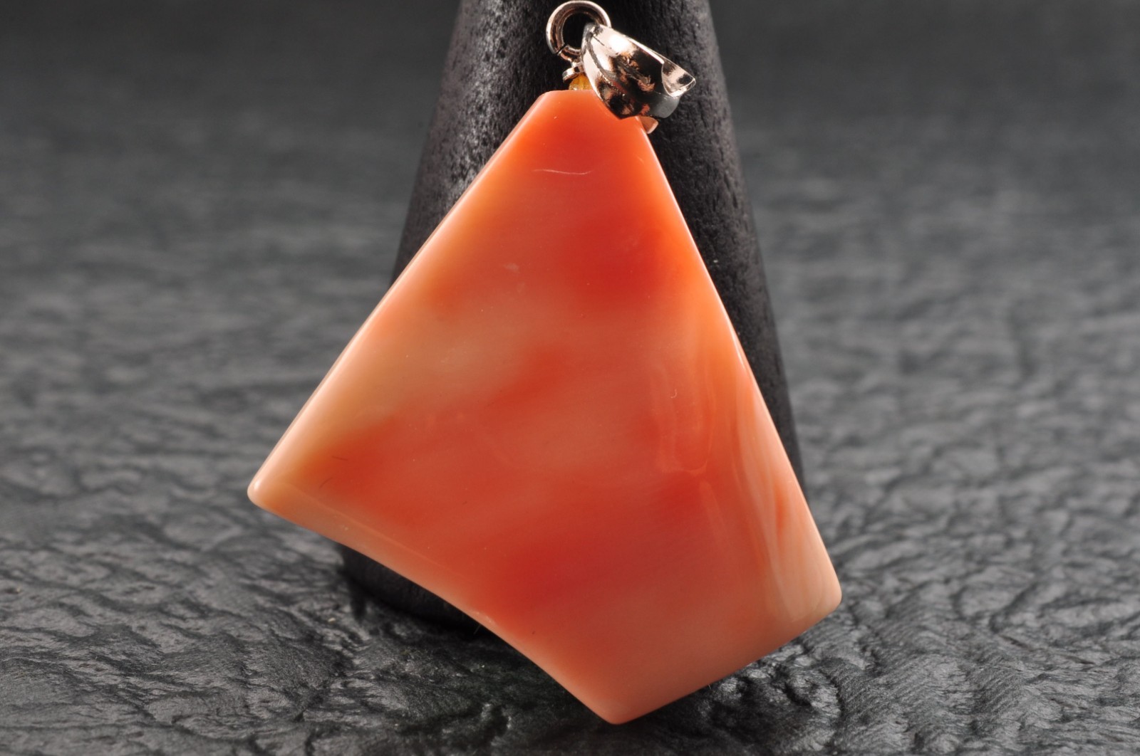 Japan vintage Coral Carved 6 items Pendant (78.0ct) Certificate Japanese motif.