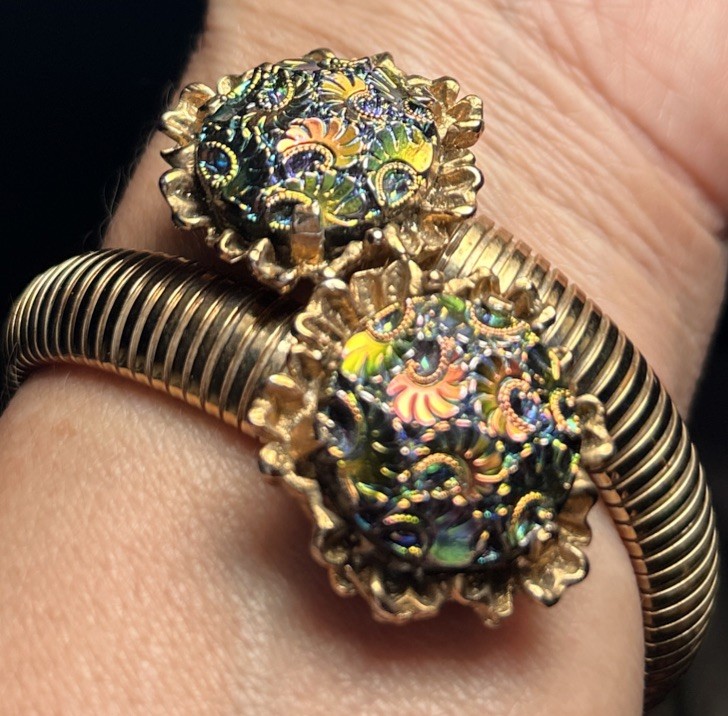 Elizabeth Morrey Vintage Wrap Bracelet Gold Tone Aurora Borealis Pressed Glass