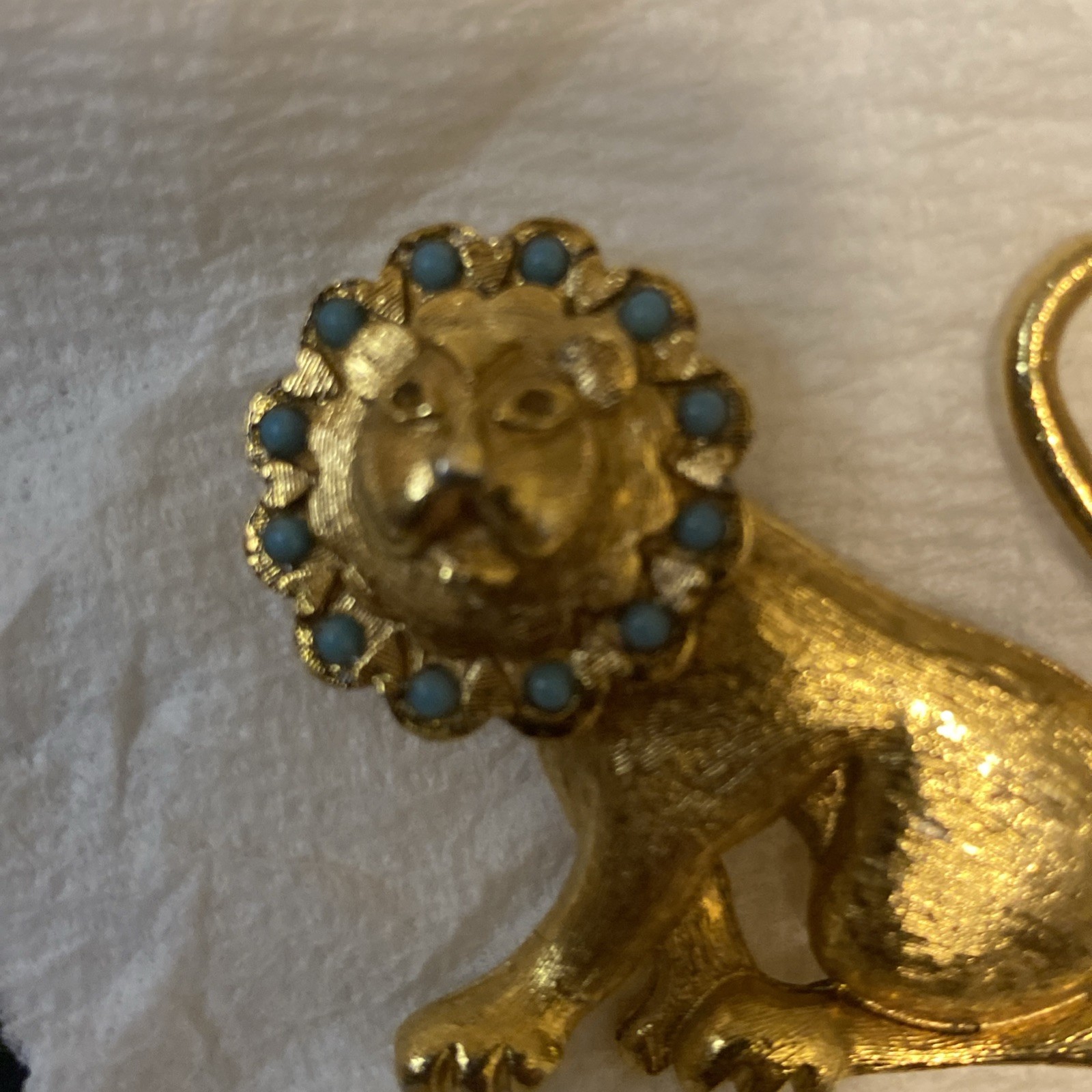 Vtg Lion Faux Turquoise Mane Red Dangle Heart Red Stone Brooch Pin See Pictures