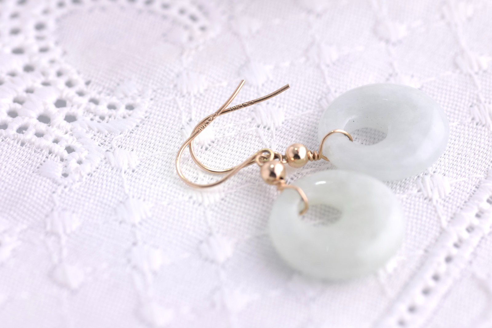 Vintage 10k Gold Light Green Jadeite Jade Bi Disc Circle Earrings