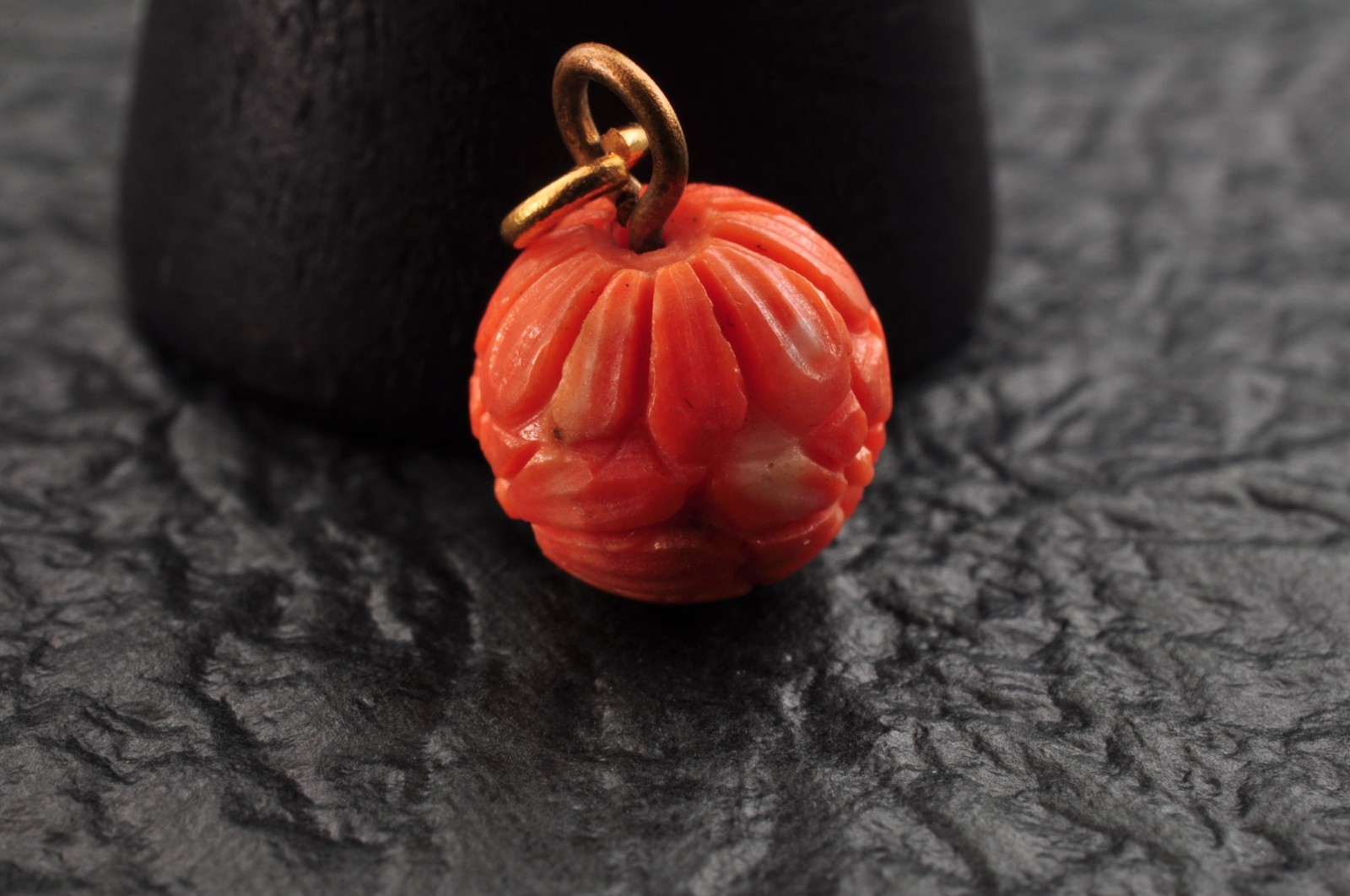 Japan vintage Coral Carved 6 items Pendant (78.0ct) Certificate Japanese motif.