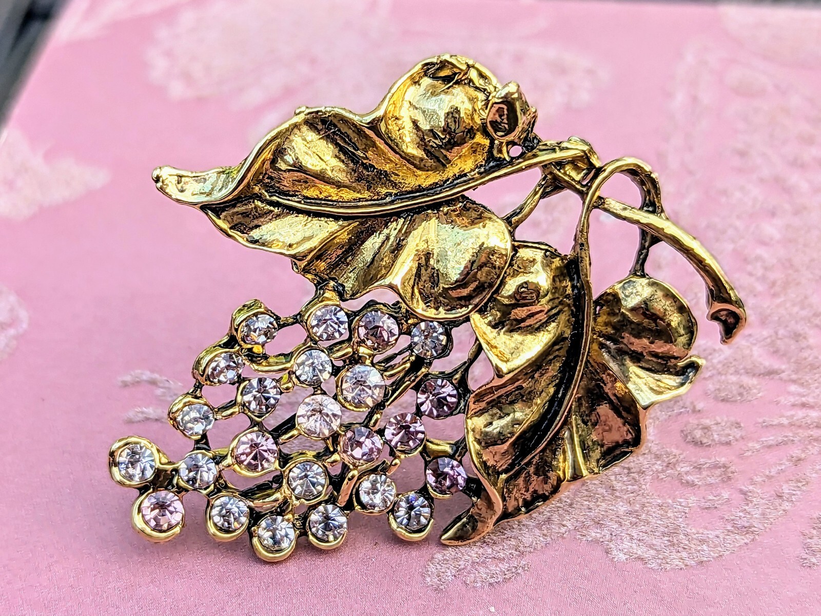 NOS Vintage Lavender Purple Lilac / Wisteria Branch Rhinestone Cluster 2″ Brooch