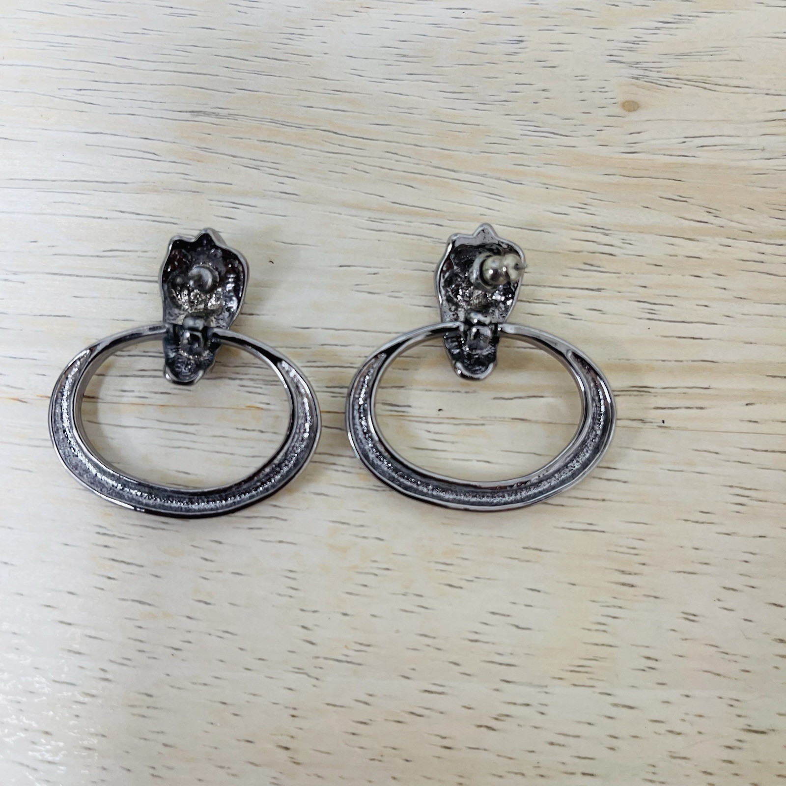 Vintage Knotted Knocker Earrings Silver Tone Pierced. Studs