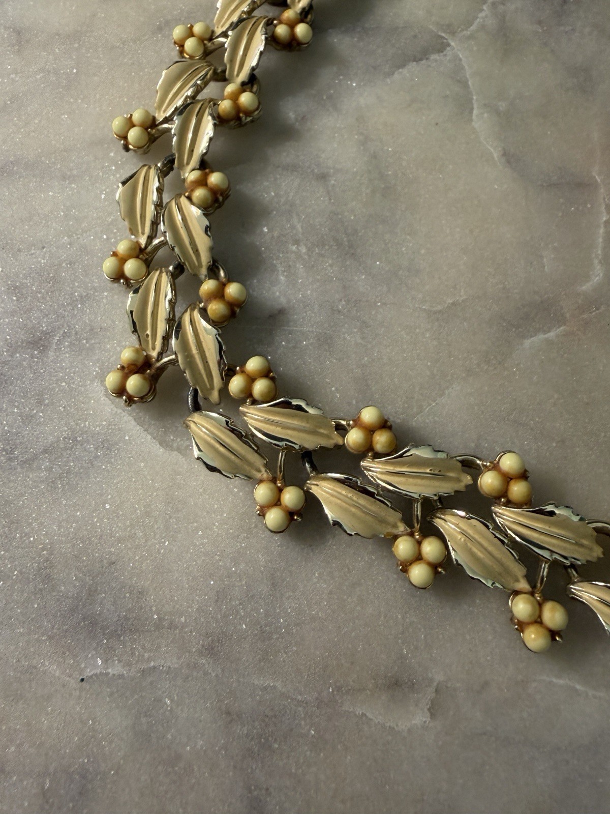 Vintage Coro Enamel Leaves Berries Choker Necklace Gold Tone Mid Century 1950s