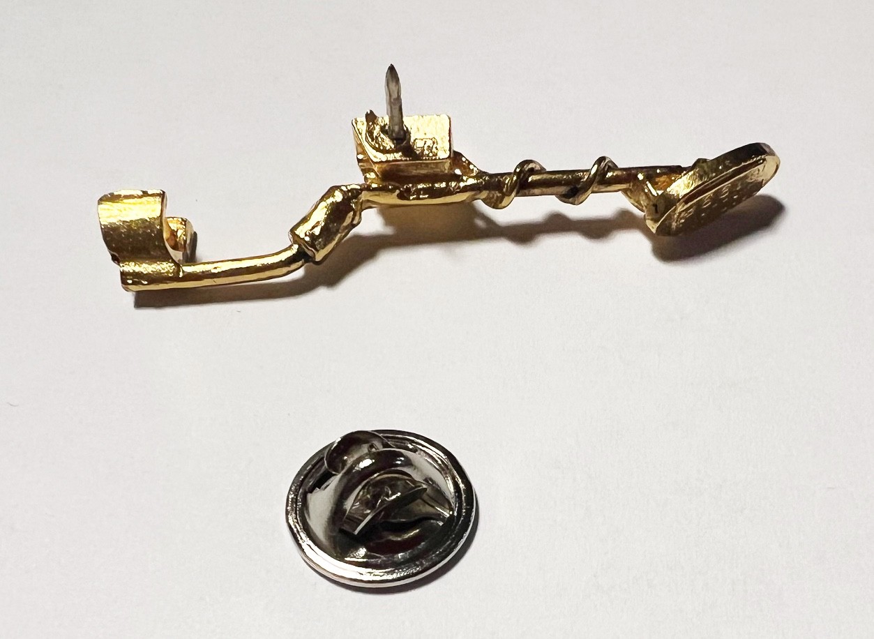 Metal Detector 24K Gold Plated Metal Lapel Pin