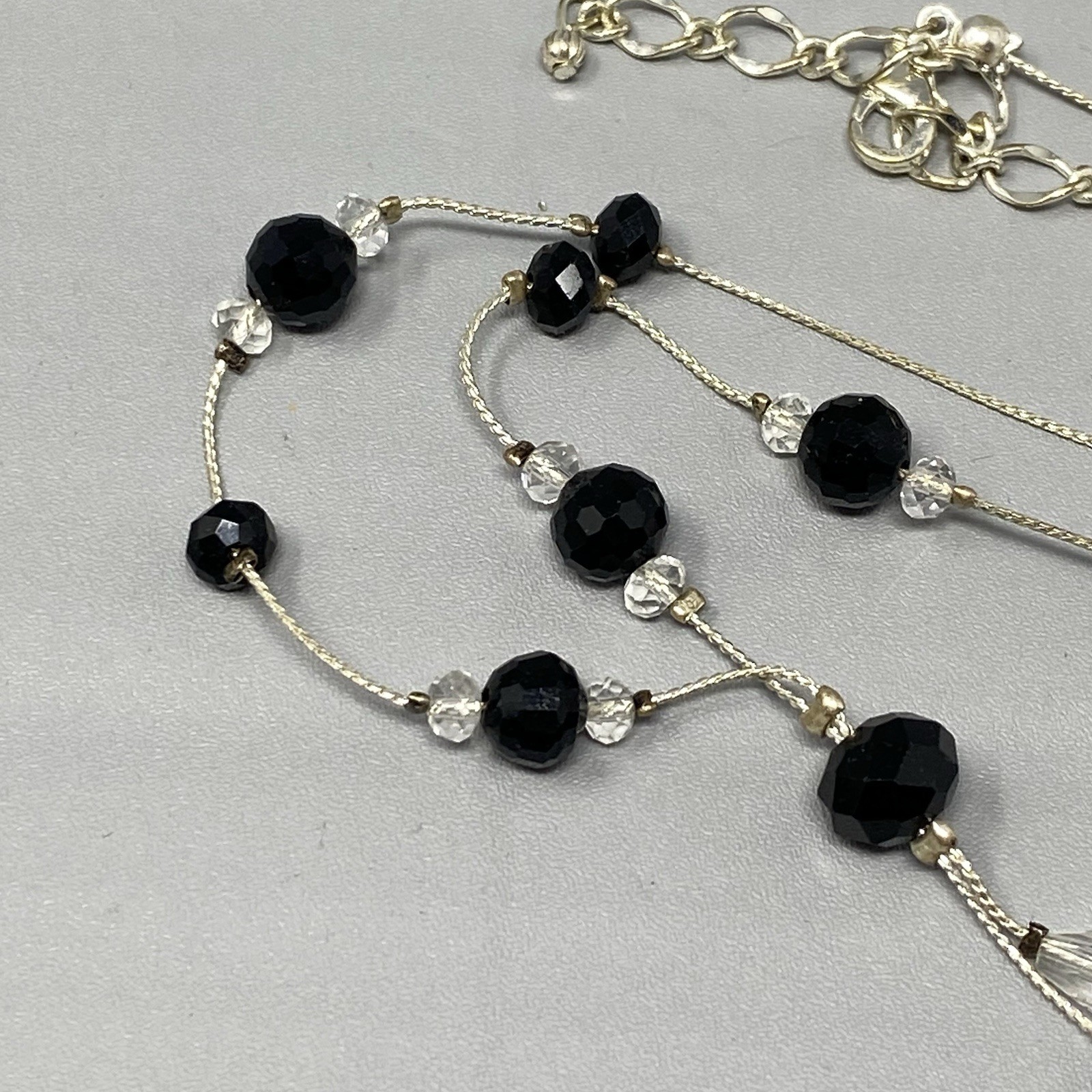 Glass Bead Necklace Black Clear Station Lariat Silver Tone Chain Collar 20″