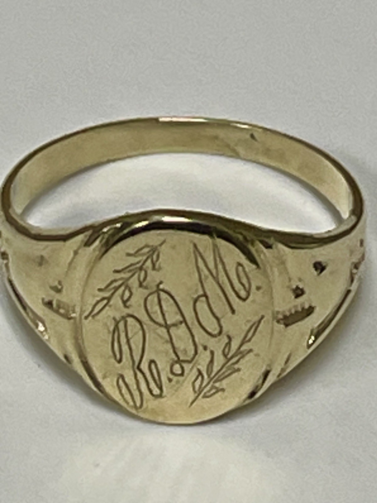 Vintage 10k Yellow Gold Ring Size 4.25 Letters RDM Monogram Engraved Love Dad
