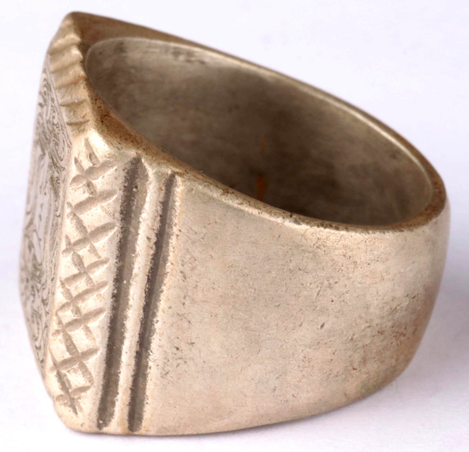 Ring The Kiss Image style PETER BEHRENS Der Kuss Motive 1898 Vintage jewelry Art