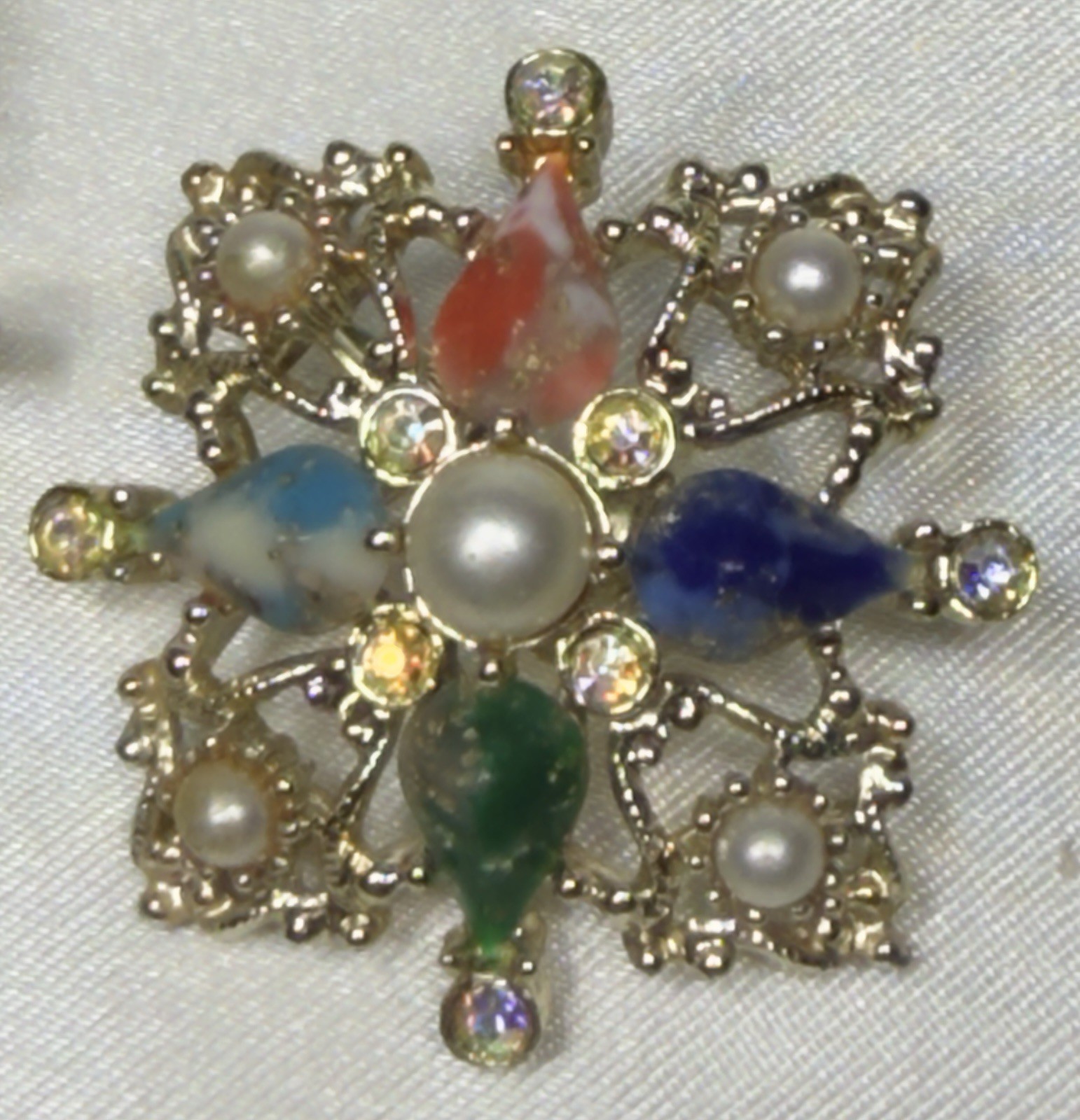 VINTAGE SARAH COVENTRY GALAXY BROOCH/PENDANT WITH CLIPON EARRING SET RHINESTONES