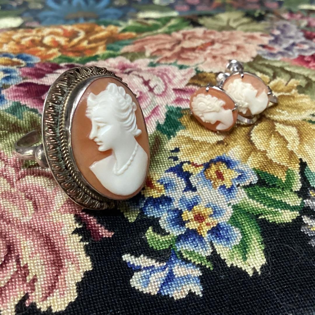 Semi Antique Shell Cameo Silver Ring & Earring