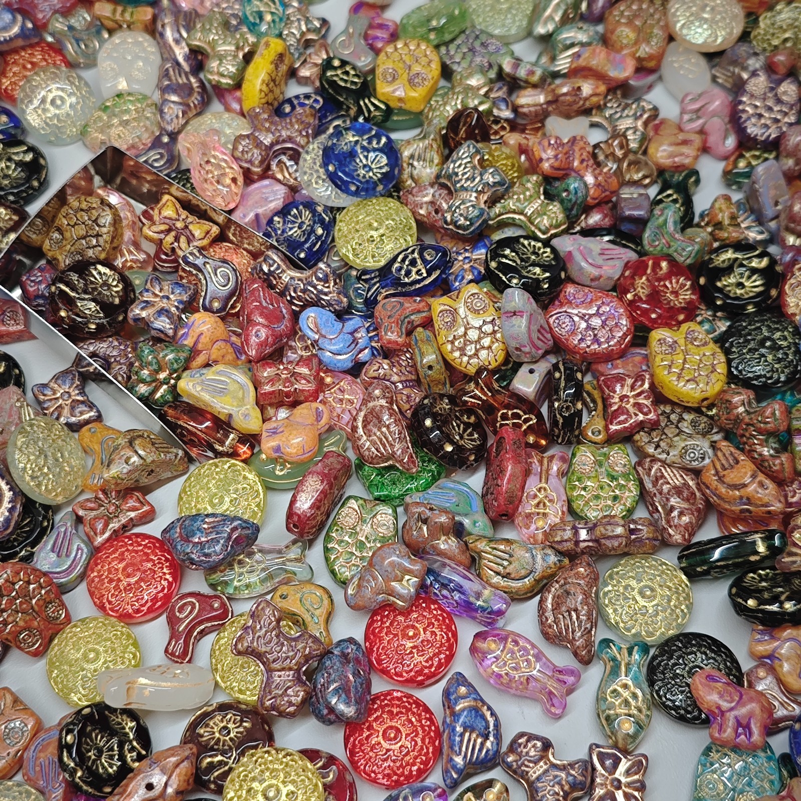 100g Vintag Styley Bulk Jewelry glass bead Lot ALL Brand New Untested Mix Match