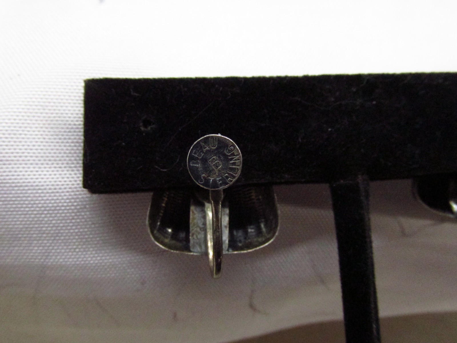Vintage Beau Sterling Silver Basket Design Screw Back Earrings .5″ #529