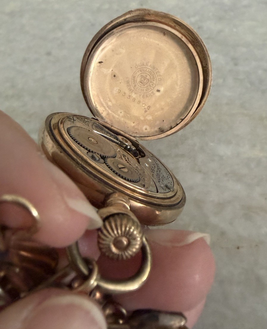 Vintage Gold Filled Elgin Scrolled Flower Works Pocket Watch On Pin Brooch