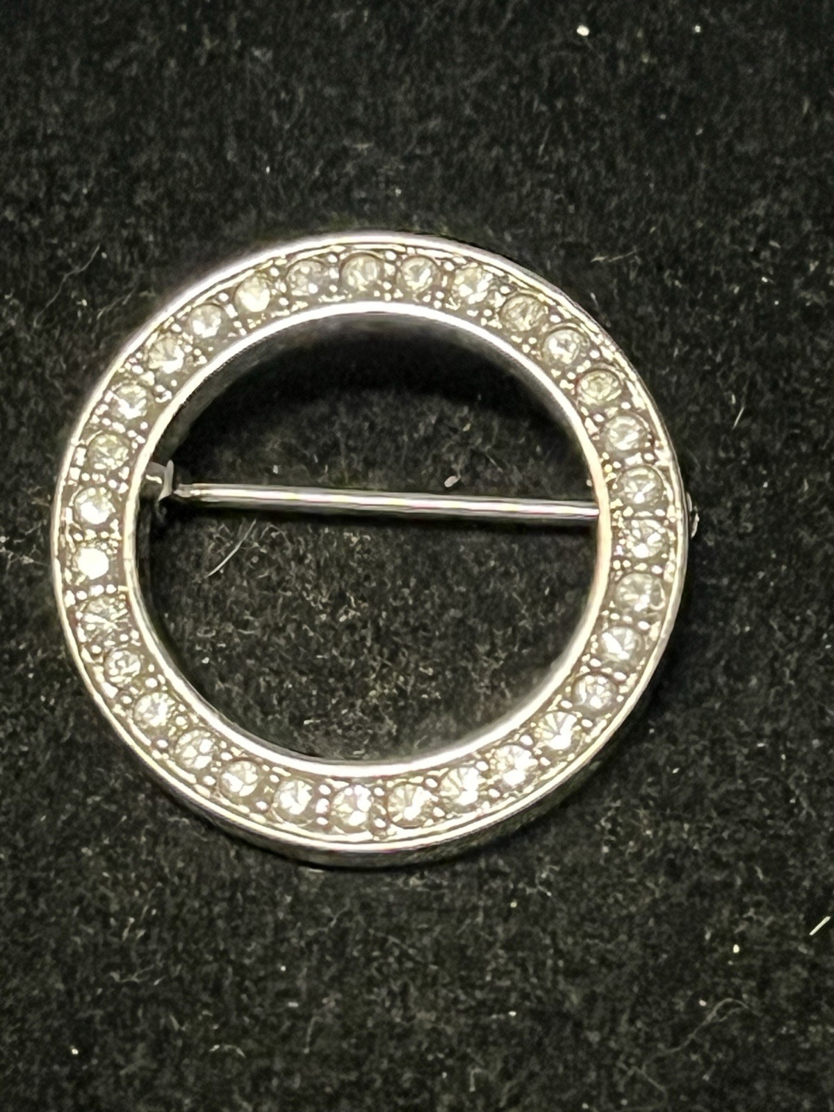 Swarovski Clear Crystal Rhinestone Circle Pin Brooch Swan SIGNED Silver Tone