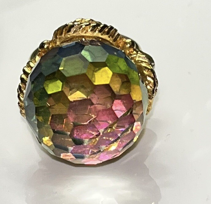 VTG 1960’s Watermelon Rainbow Faceted Crystal Gold Tone Furtune Teller Ring OS