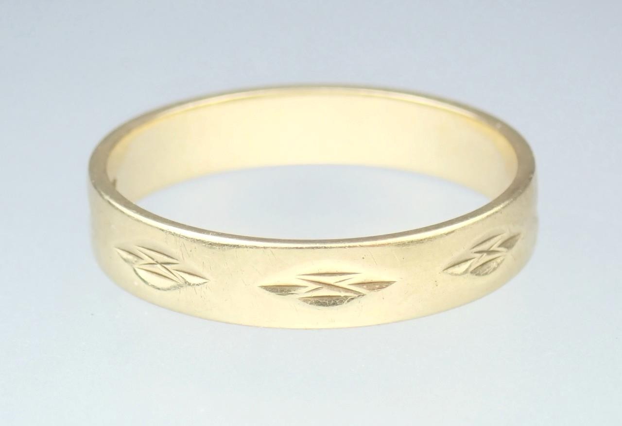Super Vintage 1980s Solid 9K Gold 3.6mm Diamond Cross Wedding Band Ring 1984 6.5
