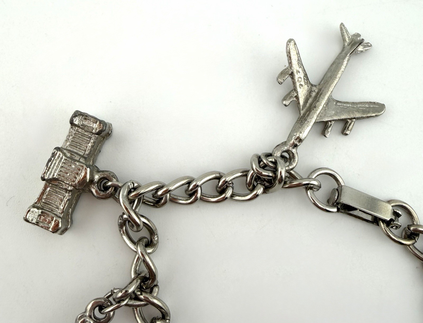 1960’s Chicago Landmark Souvenir Charm Bracelet Silver Tone Illinois History