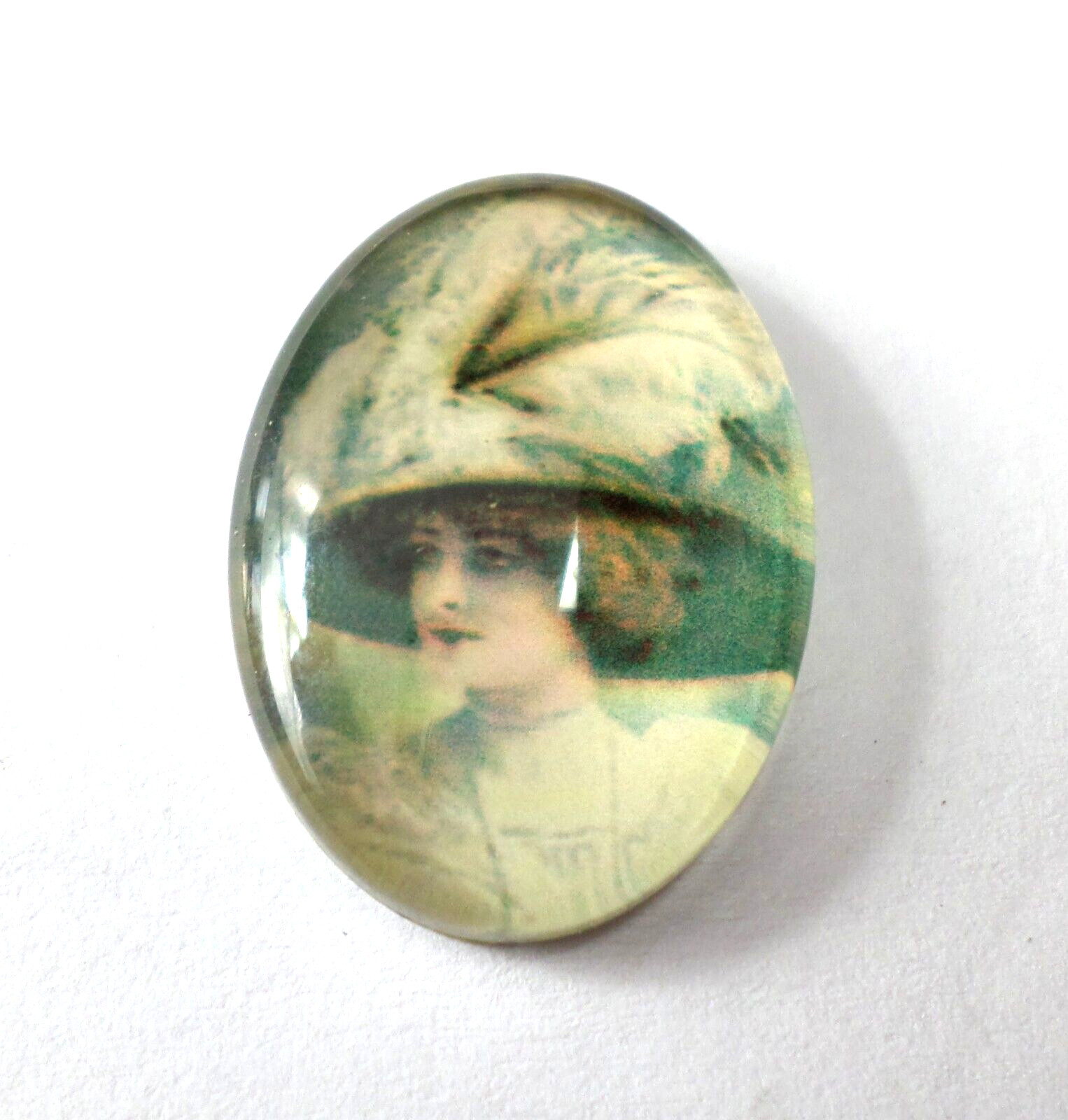 10 of 25x18mm Glass Victorian Art Deco Women Cameos, 5 Different Scenes, Nice