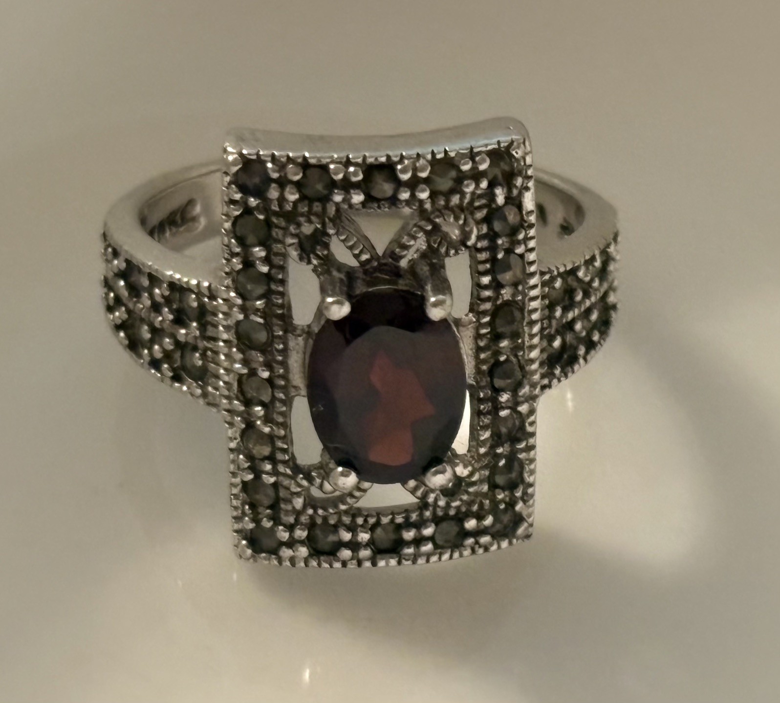Sterling Silver Art Deco Garnet & Marcasite Filigree Ring Size 7