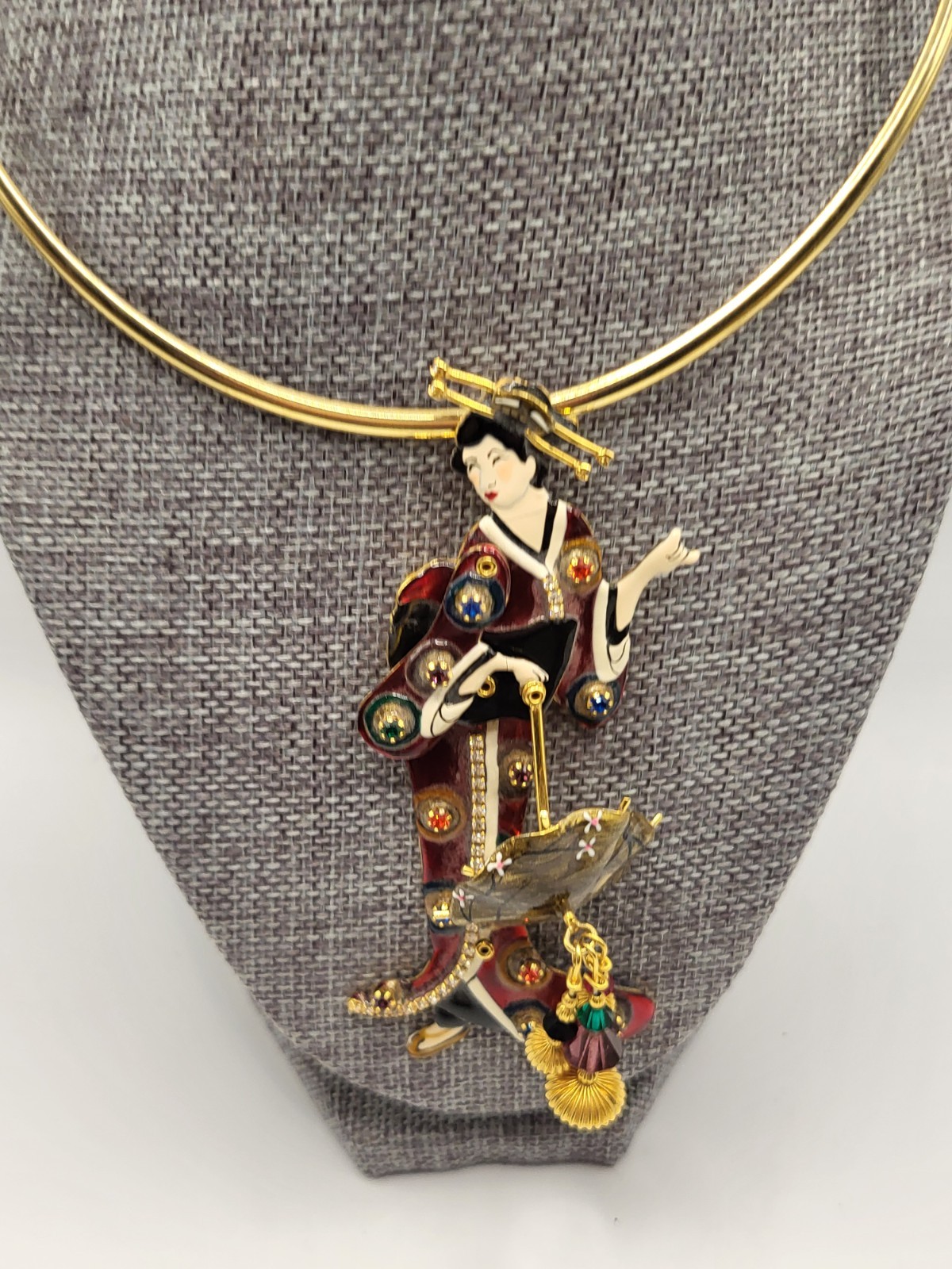 LUNCH AT THE RITZ Geisha Girl Pendant Brooch Hand Painted Fully Articulated