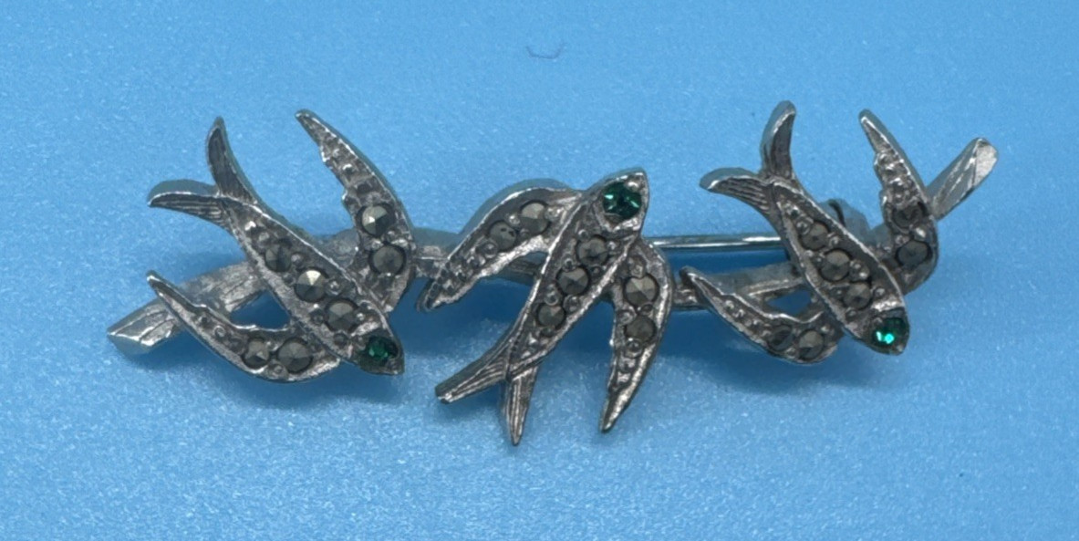 Victorian Style Crystal Bird Silver Tone Brooch Pin