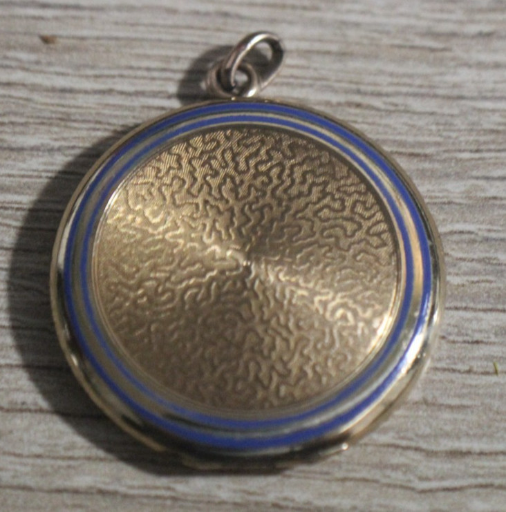 Wonderful Gold Filled ‘NAPOLEON’ Elgin American Double Photo Locket Pendant