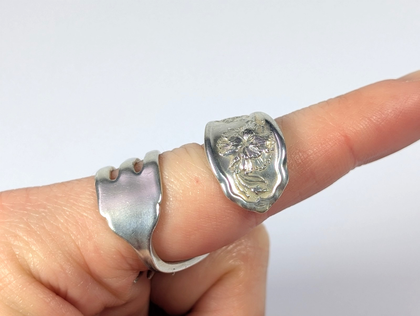 Vtg Silver-Plated William Rogers Oneida Fork Ring Floral Full Bypass Wrap Ring