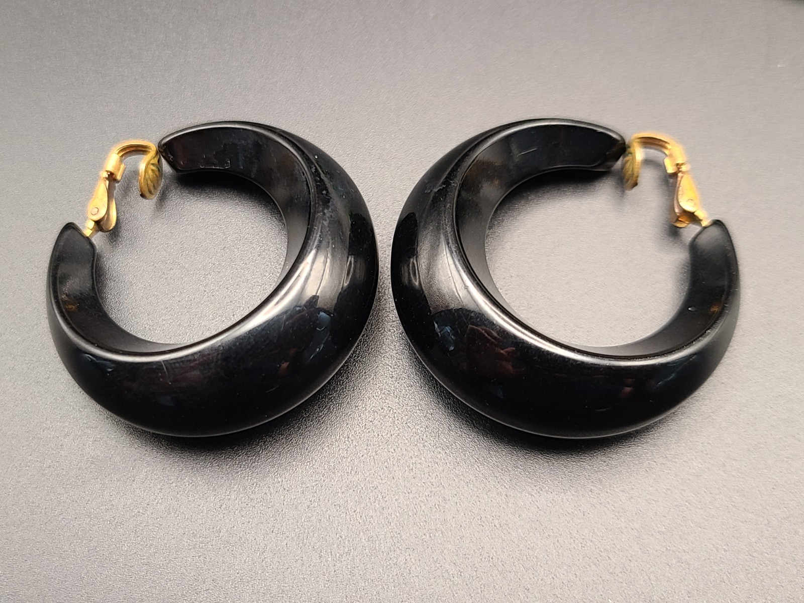 Vintage Bakelite Lot Rings Dice Earrings Black Green Butterscotch 7pc
