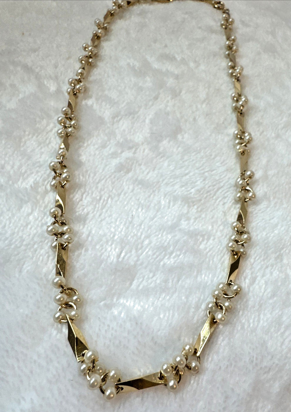 STUNNING!! unique wire bar link chain Vintage Necklace Modernist Gold coquette
