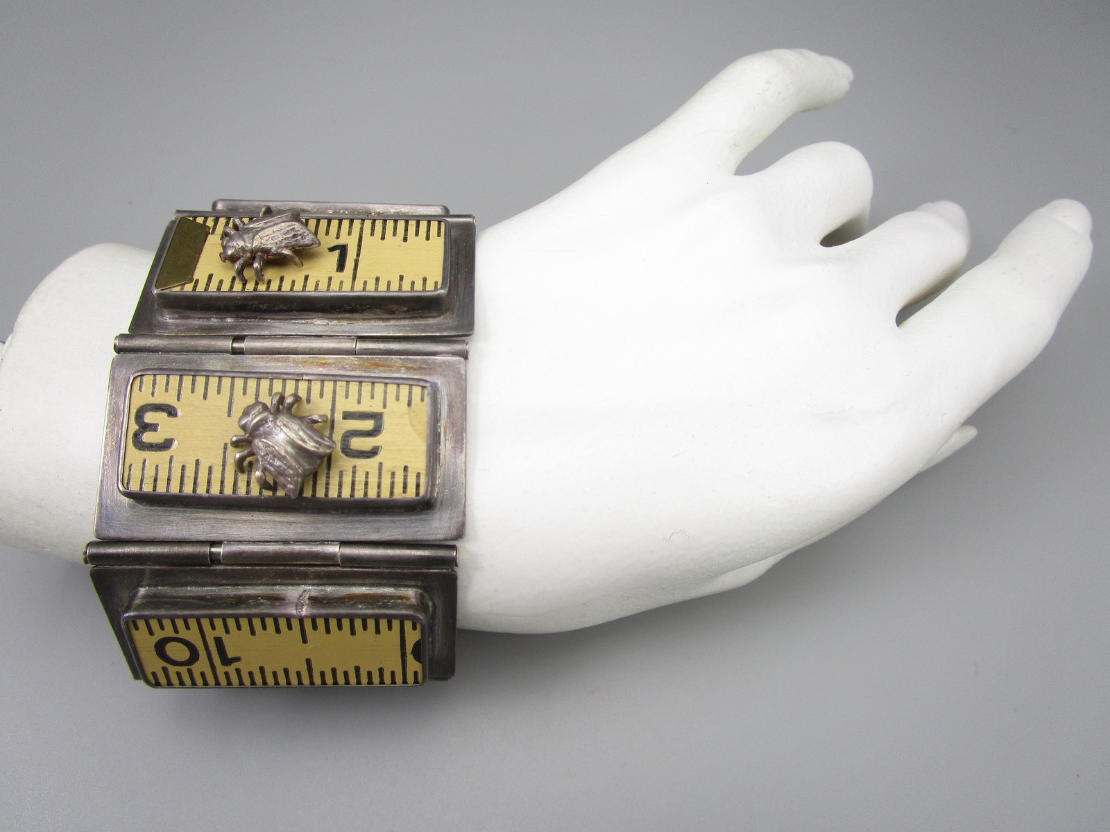 UNUSUAL ARTISAN LISA FIDLER STERLING WOOD RULER INSECT FOUND OBJECT BRACELET