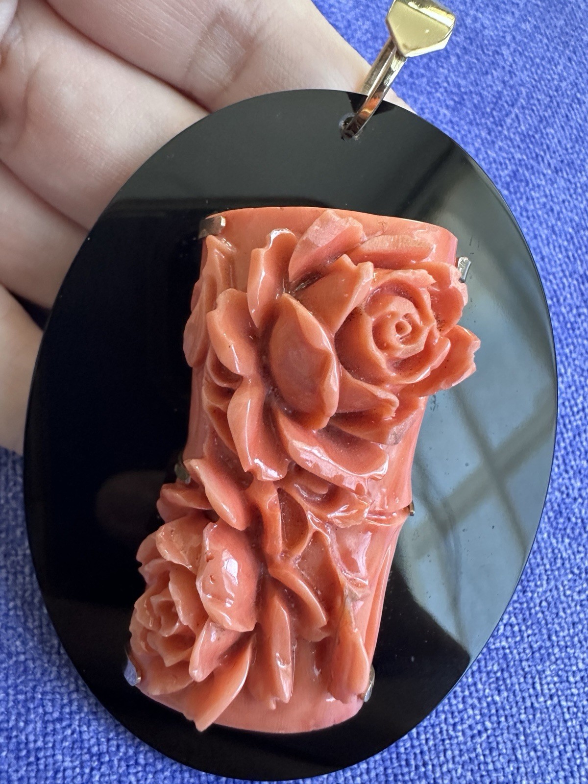 Vintage Natural Coral Carved Rose Pendant Black Onyx Estate Jewelry