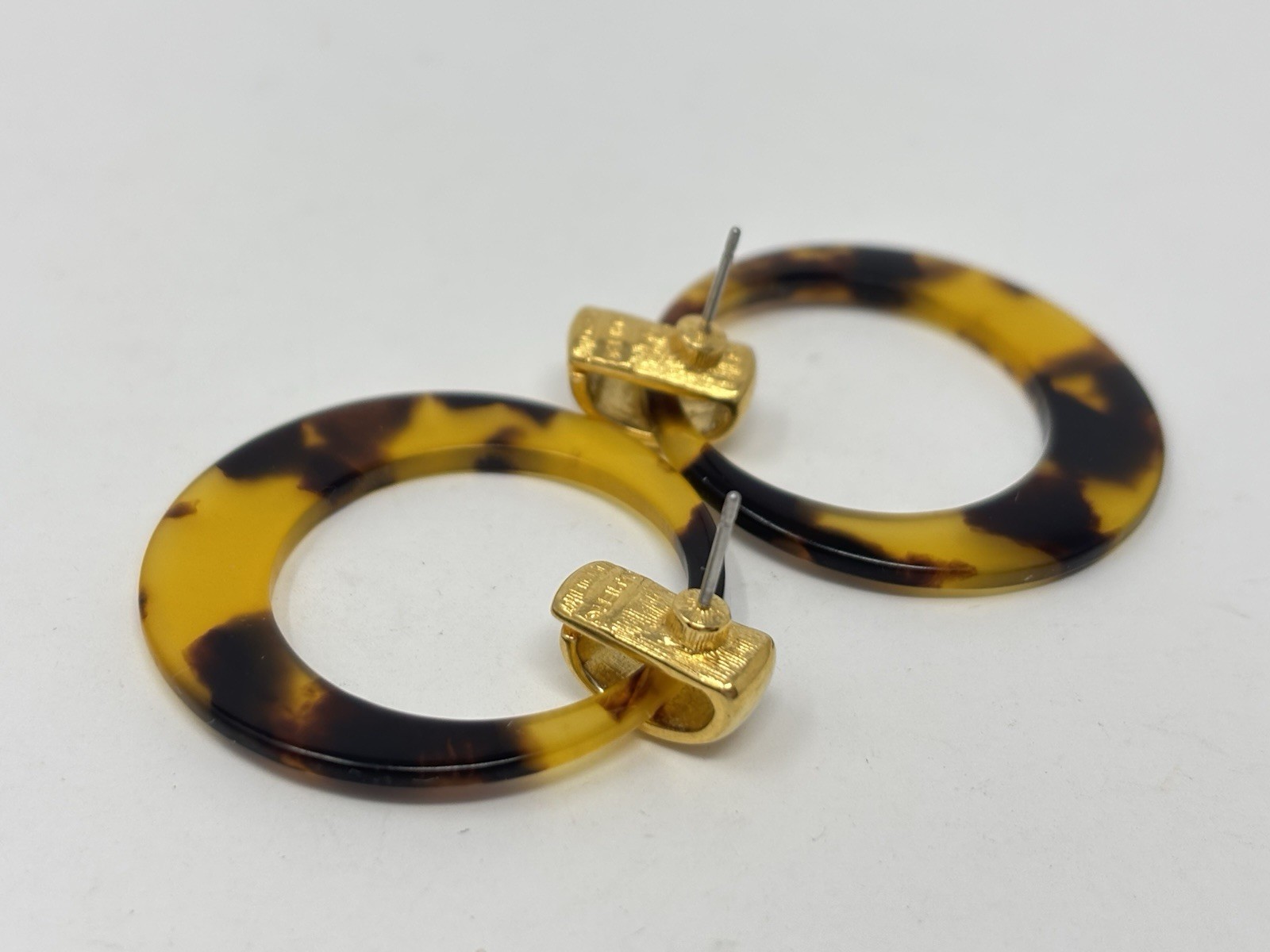 Vintage Chic NAPIER Tortoise Acrylic Resin Dangle Hoop Door Knocker Earrings