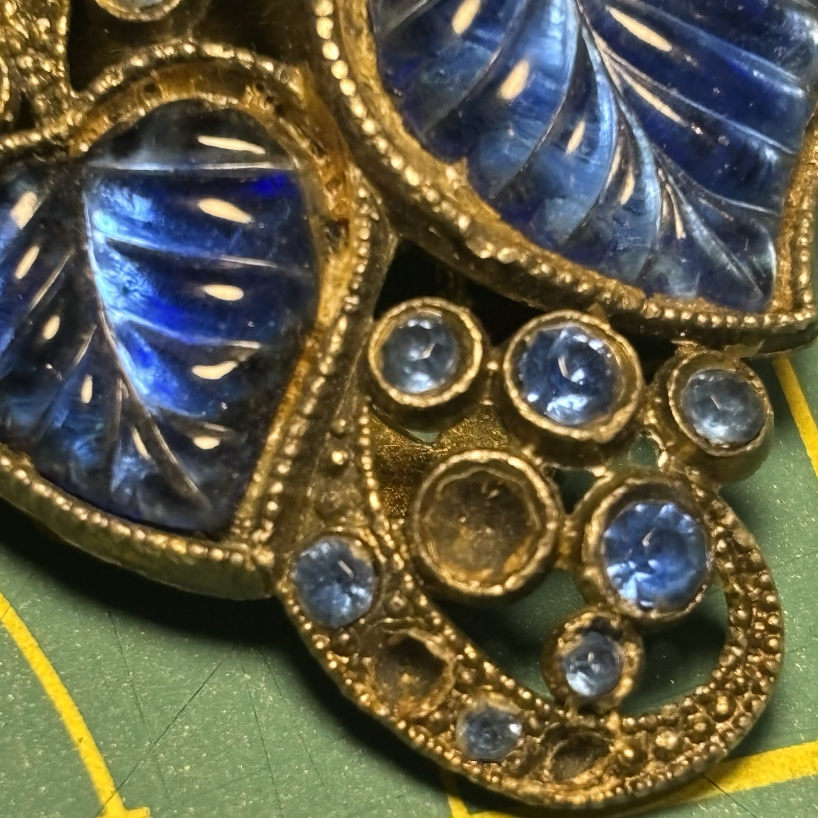 Rare Little Nemo Blue Carved Glass Leaf Fur Clip Brooch Duo *